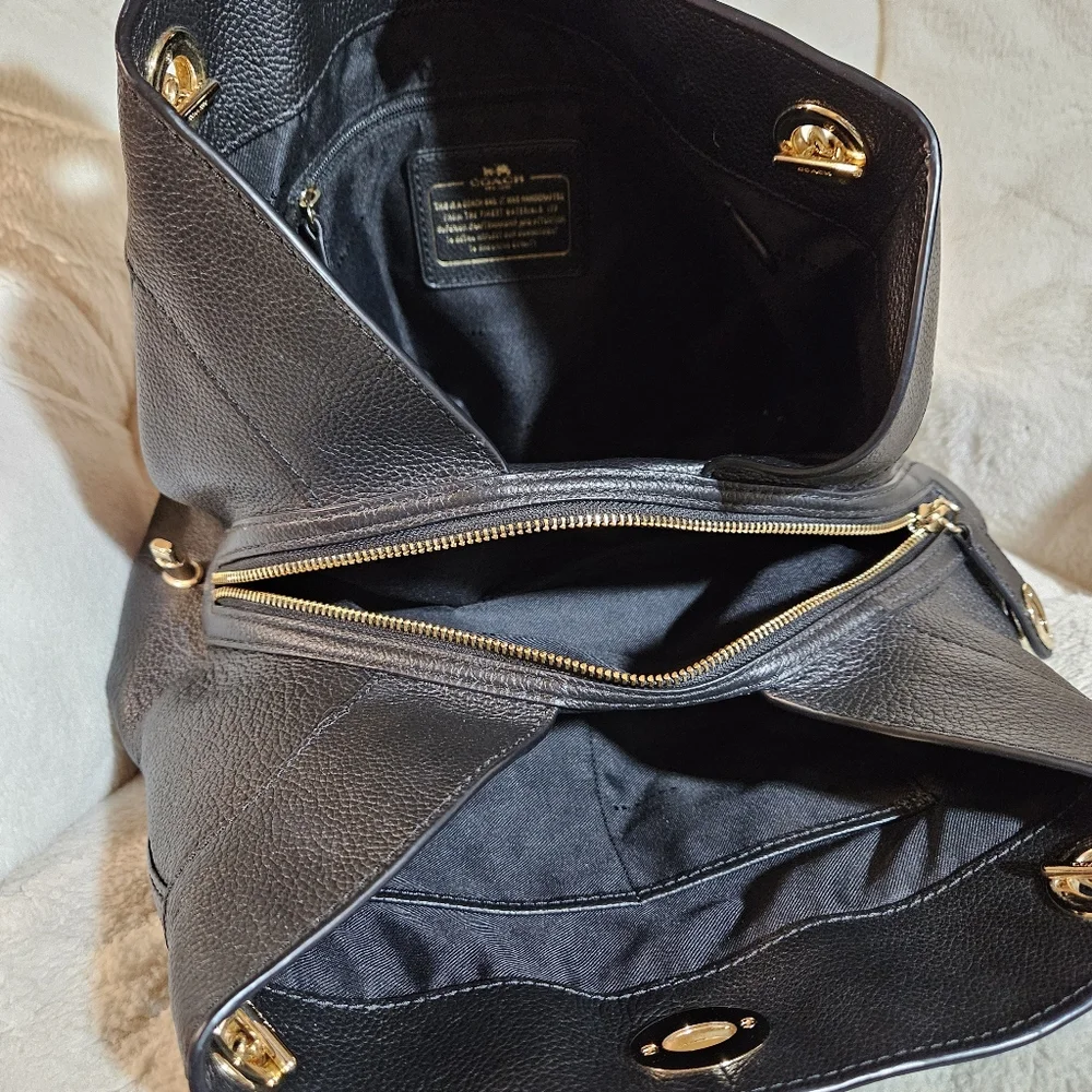 Coach leather black shoulder bag - Picture 9 of 9